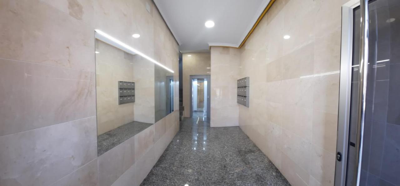 Apartamentos Milan 1 Wifi Y Parking Gratuito Oviédo Exterior foto