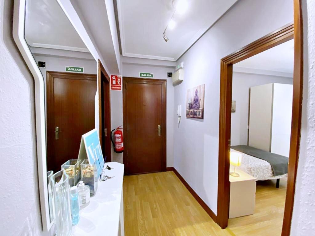 Apartamentos Milan 1 Wifi Y Parking Gratuito Oviédo Exterior foto