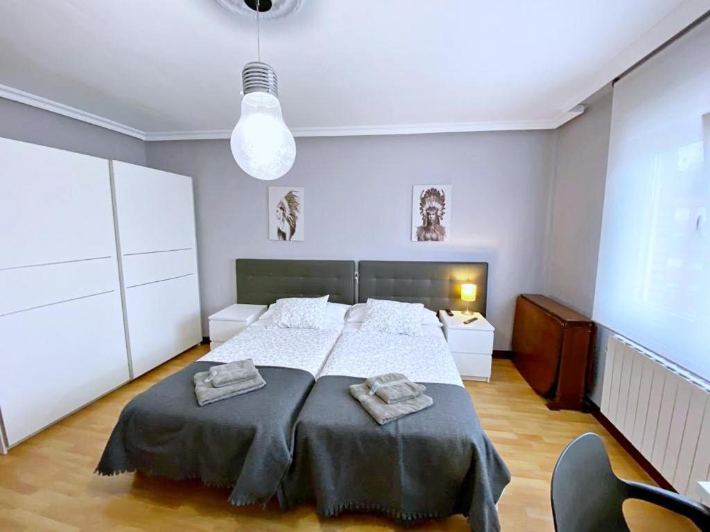 Apartamentos Milan 1 Wifi Y Parking Gratuito Oviédo Exterior foto