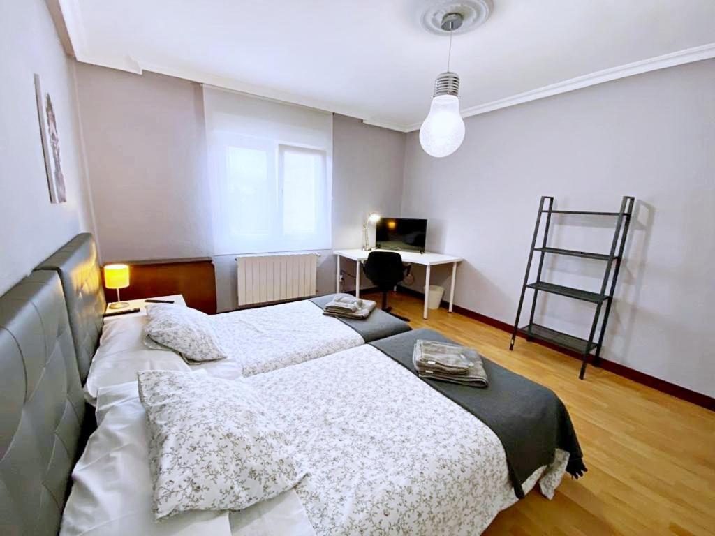 Apartamentos Milan 1 Wifi Y Parking Gratuito Oviédo Exterior foto